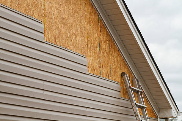 Professional Siding Contractor technician working in Middlesex, NC